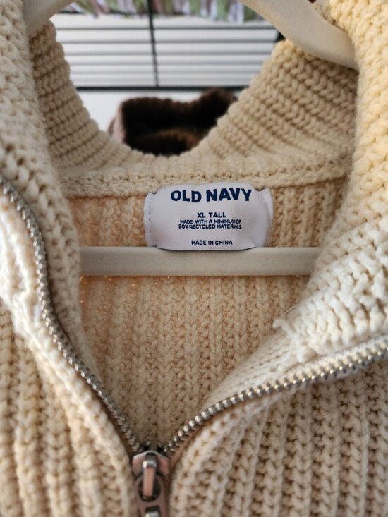 Sweater - Picture 2 of 4